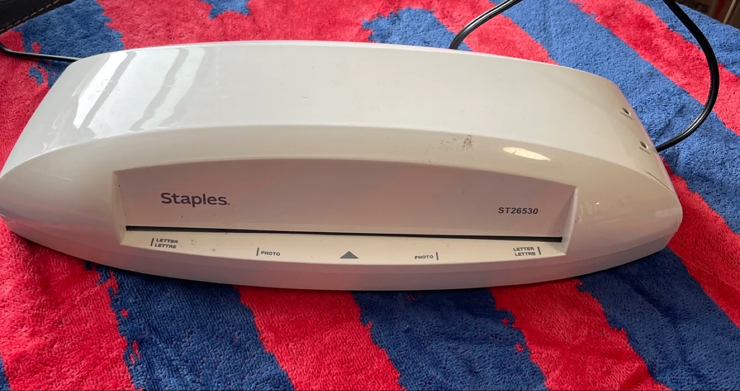 🎉MOVING SALE❗️Staples ST26530 Laminator thumbnail