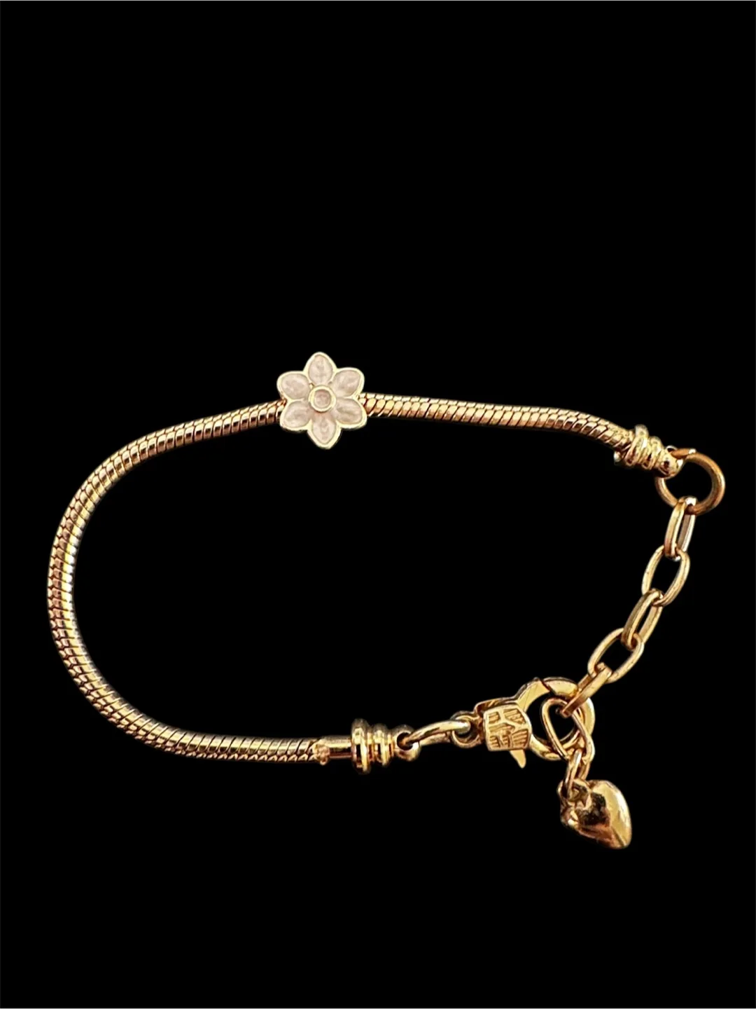 Gold Flower Charm Bracelet thumbnail