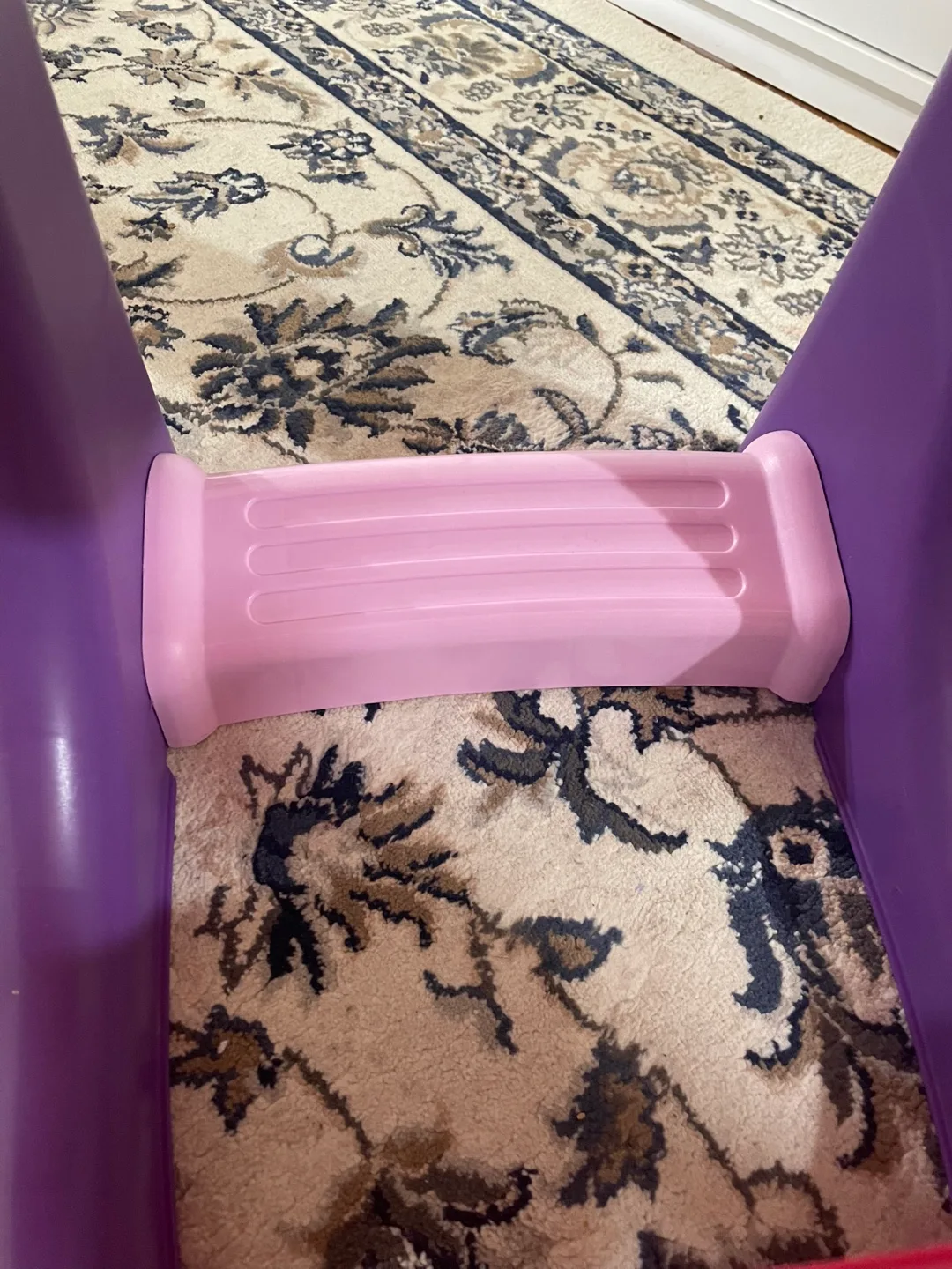 🖍️Moving ✍️Kids Pink & Purple Desk and Chair Set 🍁🇨🇦 image indicator(5)