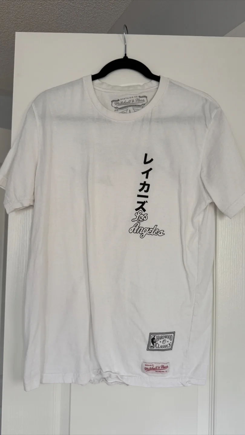 Mitchell & Ness Lakers/Raptors T-Shirt Japanese Collab image indicator(3)