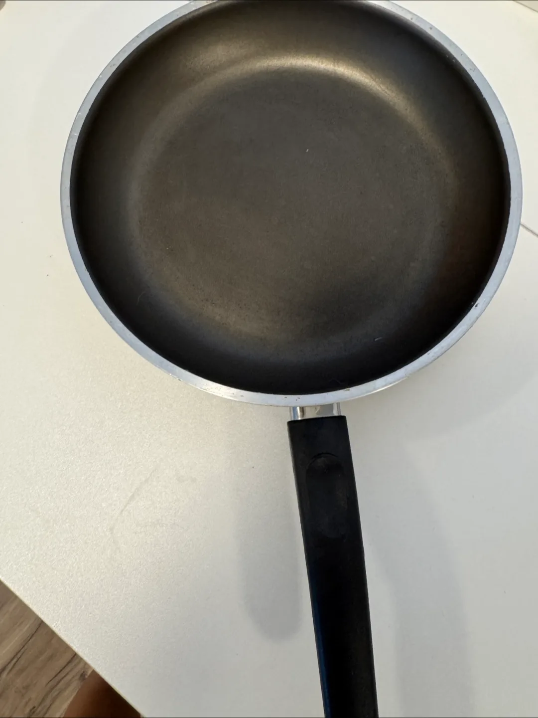 Frying Pan - 10 inch 🇨🇦 thumbnail
