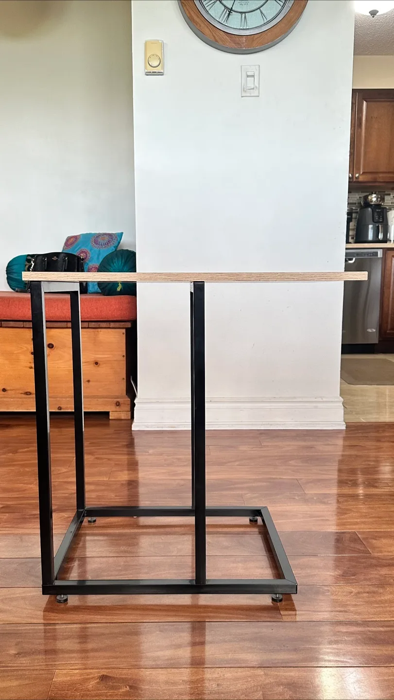 Side Table with Metal Frame image indicator(2)