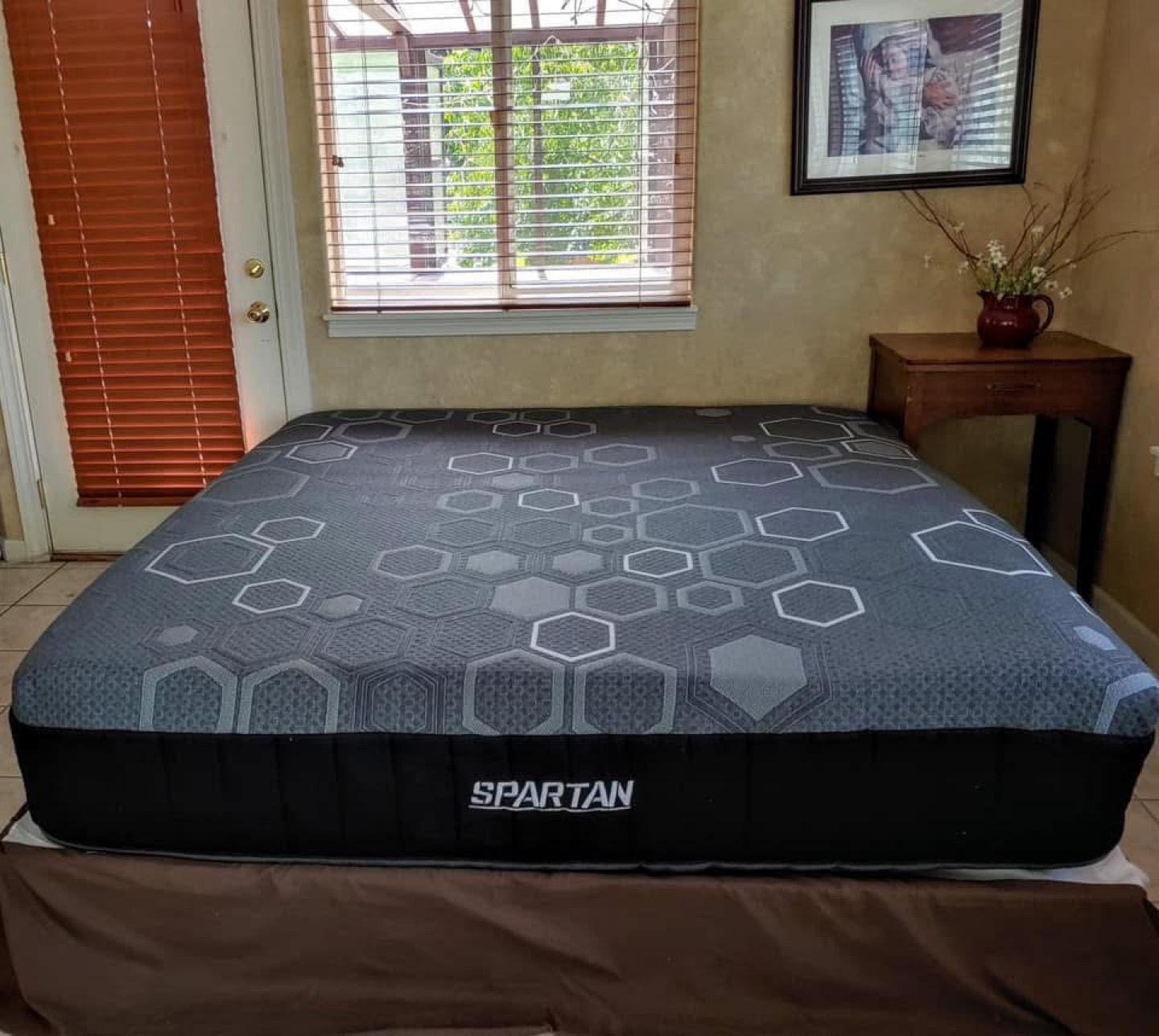 Brooklyn Bedding, Spartan, King, Like New