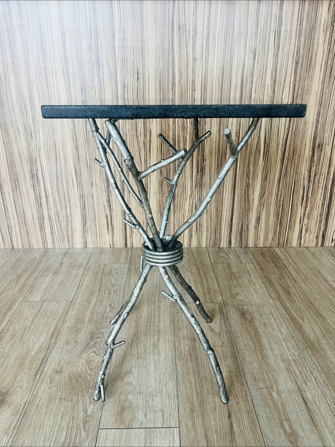 Exquisite Accent Table with Branch-Like Legs - photo 2