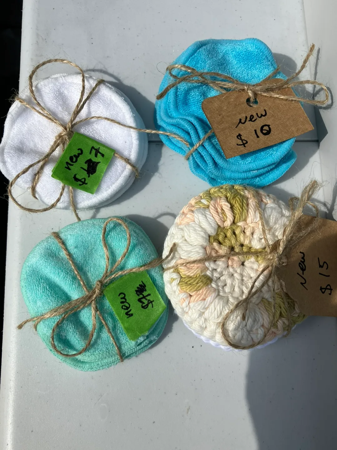 Makeup remover pads and makeup thumbnail