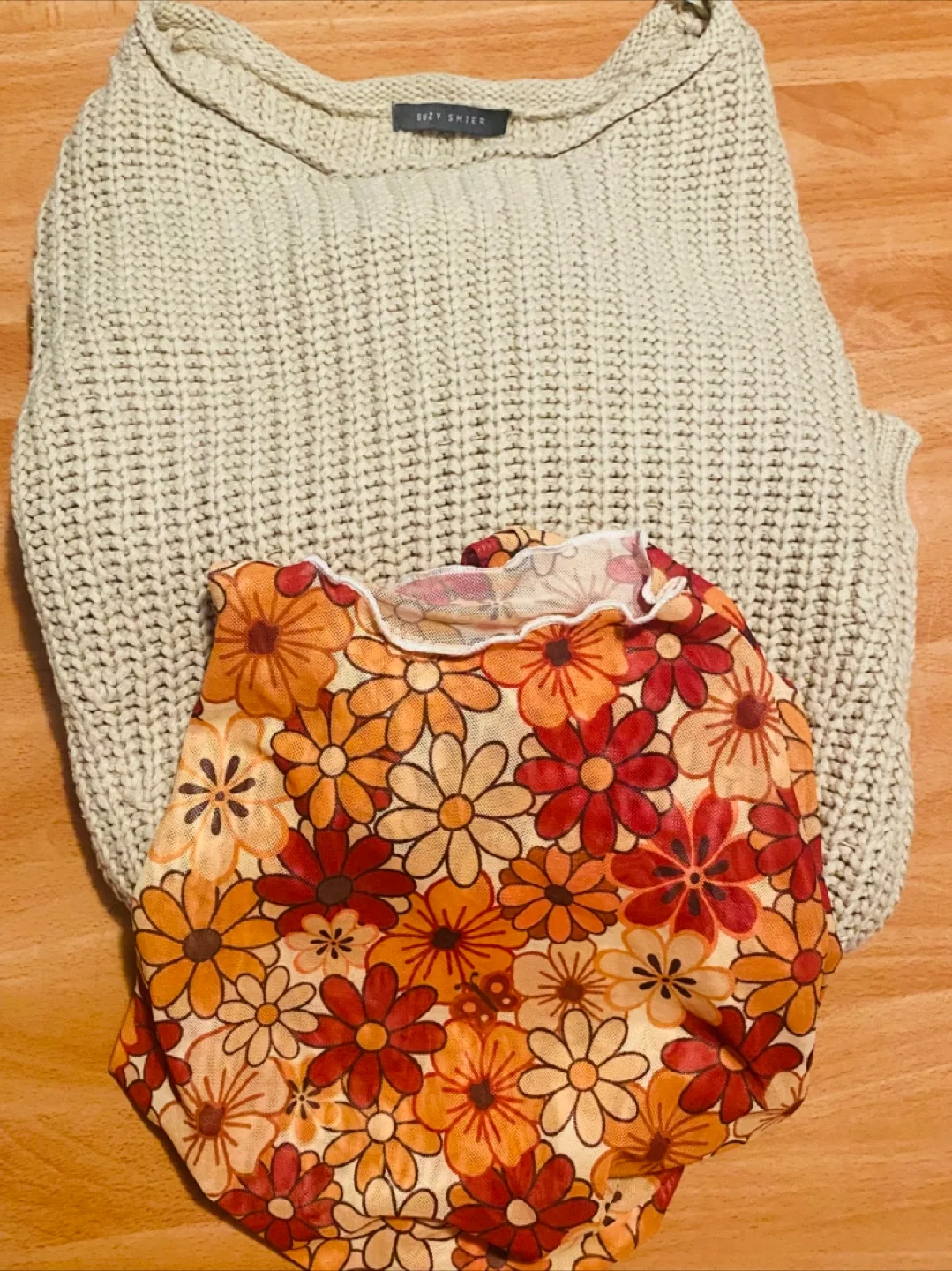 Suzy Shier Knit Sweater and Floral Top thumbnail