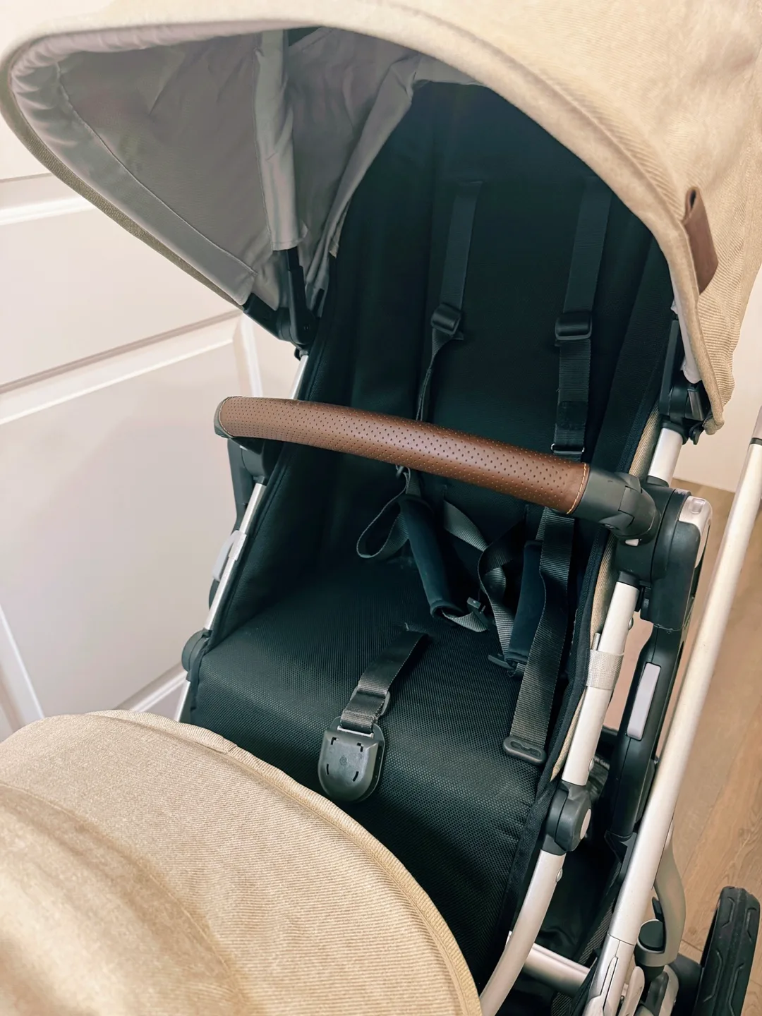 UPPAbaby Vista V2 Stroller & Mesa V2 Car Seat image indicator(8)