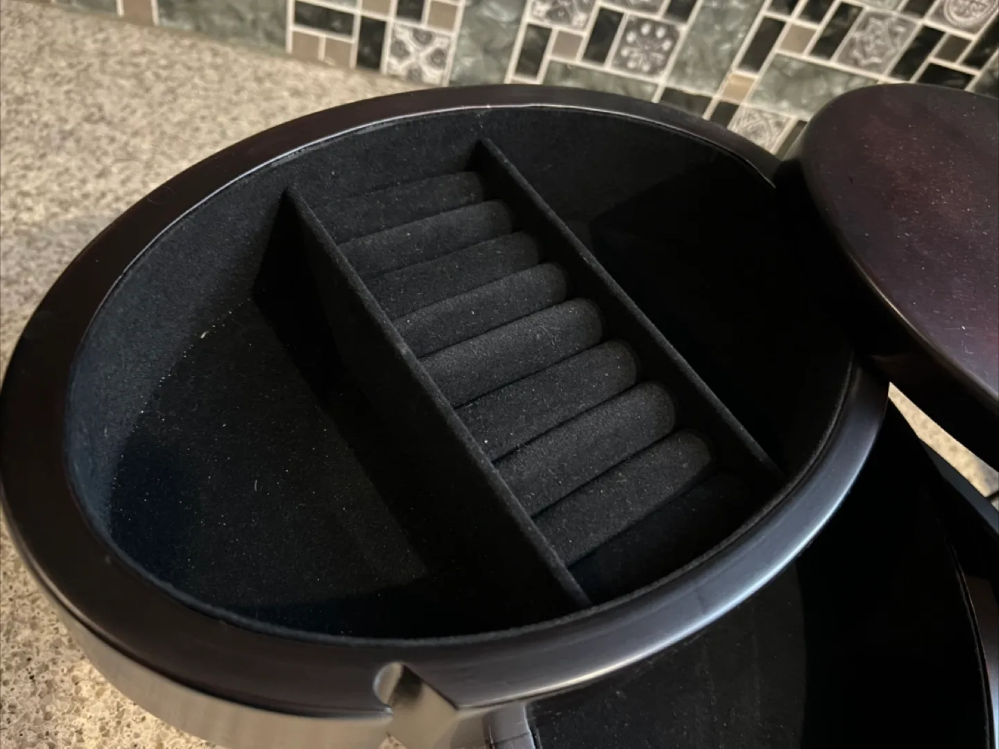 Rotating Jewelry Box - Black image indicator(3)
