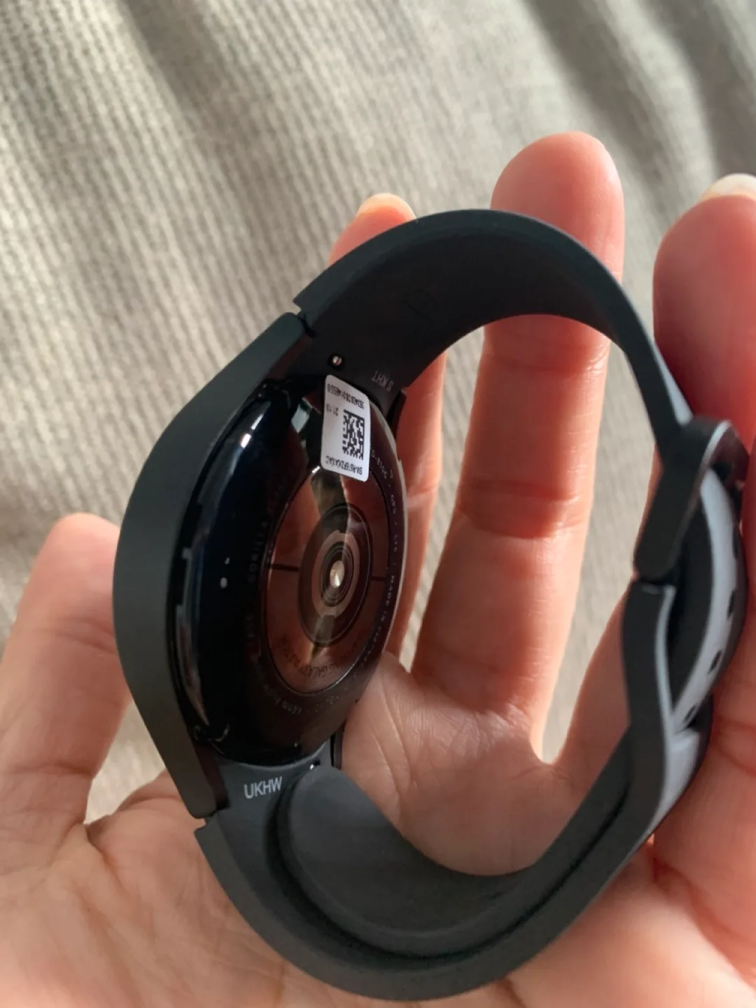 Samsung Galaxy Watch 4 - 44mm - Black image indicator(2)