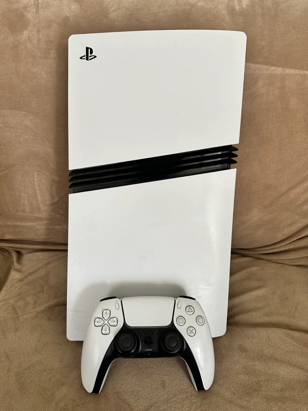 PlayStation 5 Pro (Disc Version) thumbnail