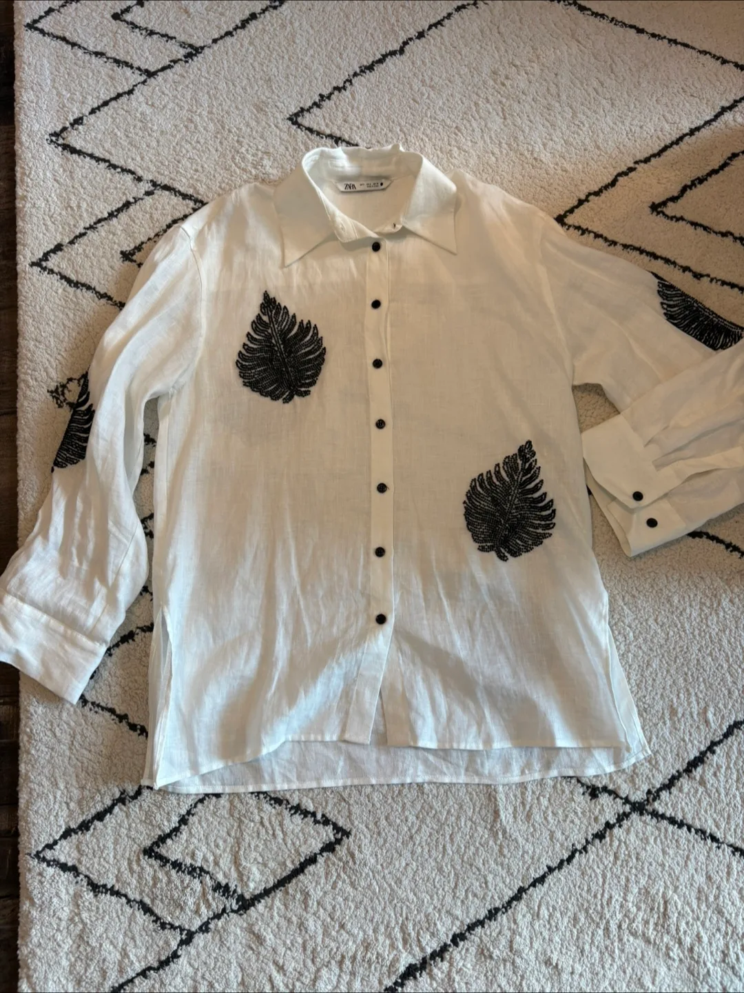 Zara White Linen Shirt with Leaf Detail - Size S thumbnail