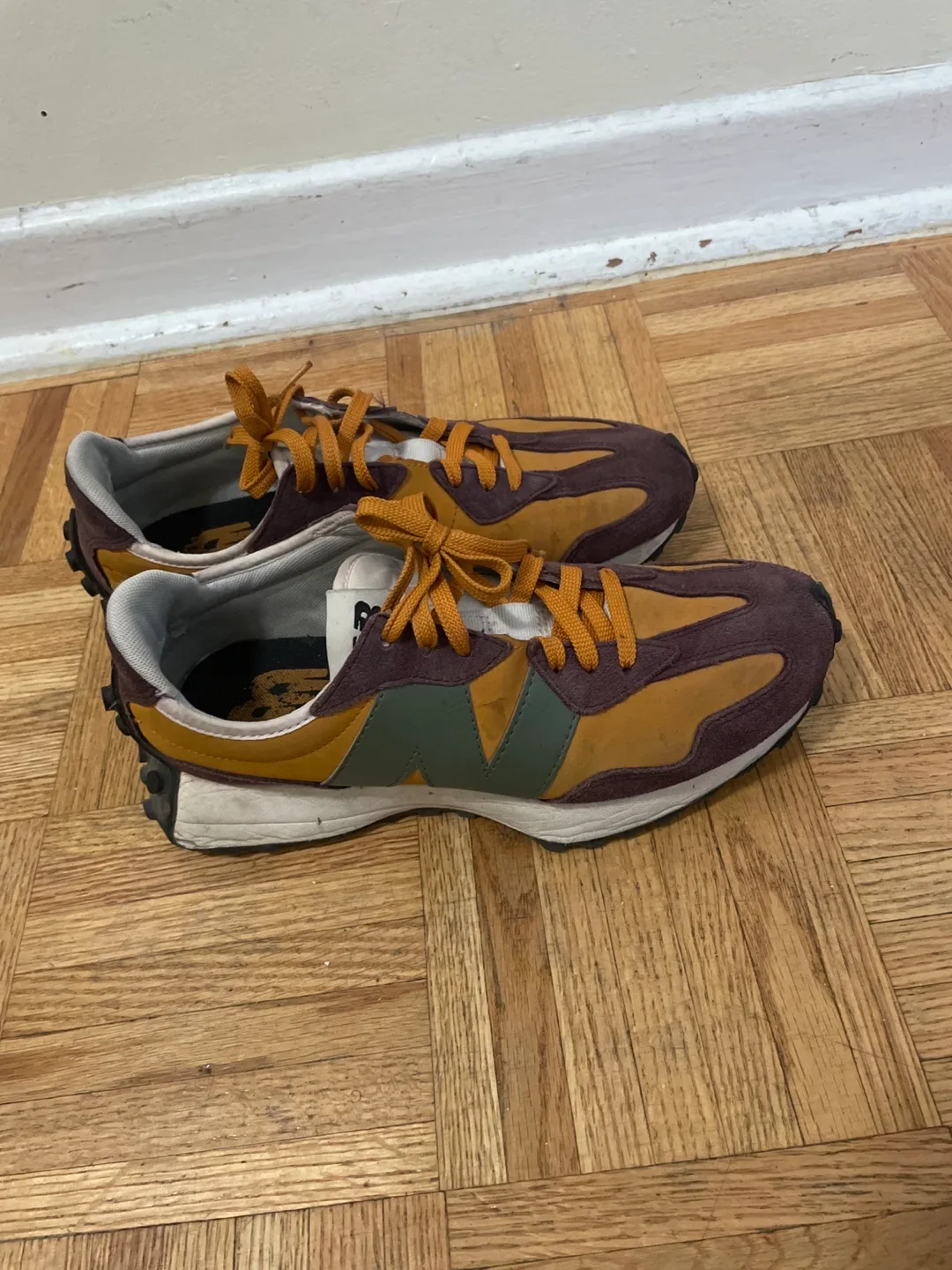 New Balance 327 Sneakers - Size 9.5 US image indicator(3)