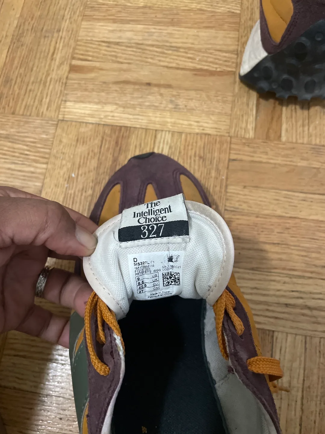 New Balance 327 Sneakers - Size 9.5 US image indicator(5)