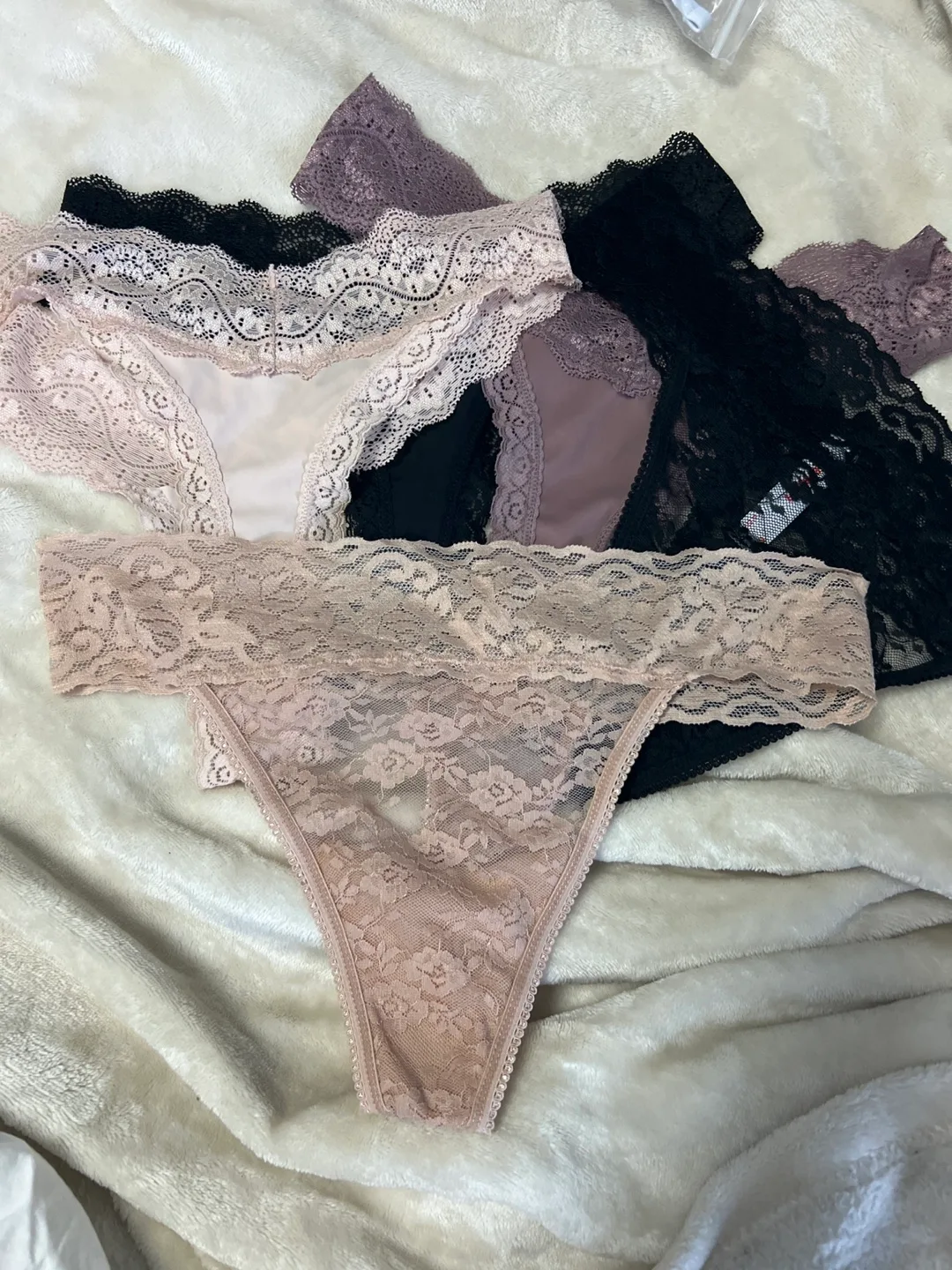 Joe Fresh & Lace Thongs - XS/S thumbnail