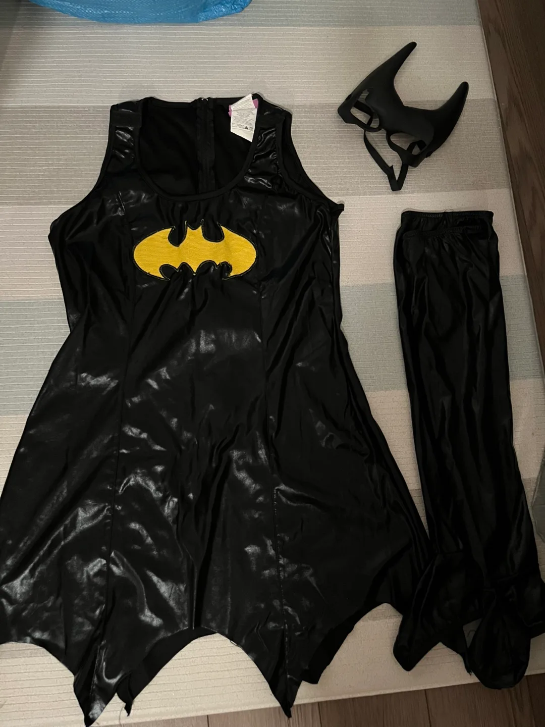 Batgirl Costume - Size Medium thumbnail