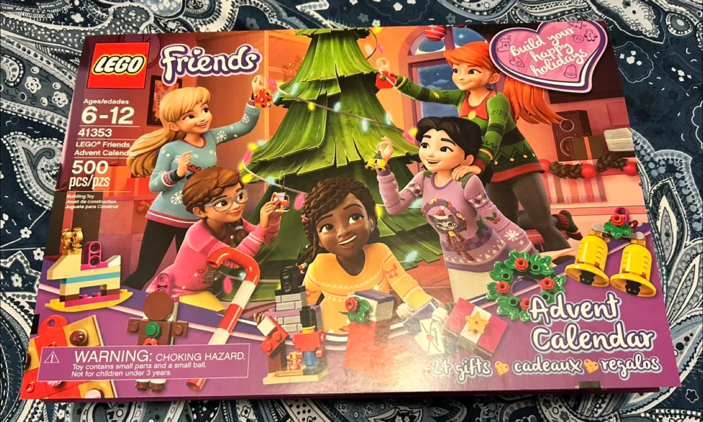 ✨✨LEGO Friends Advent Calendar 41353 Ages 6-12 thumbnail