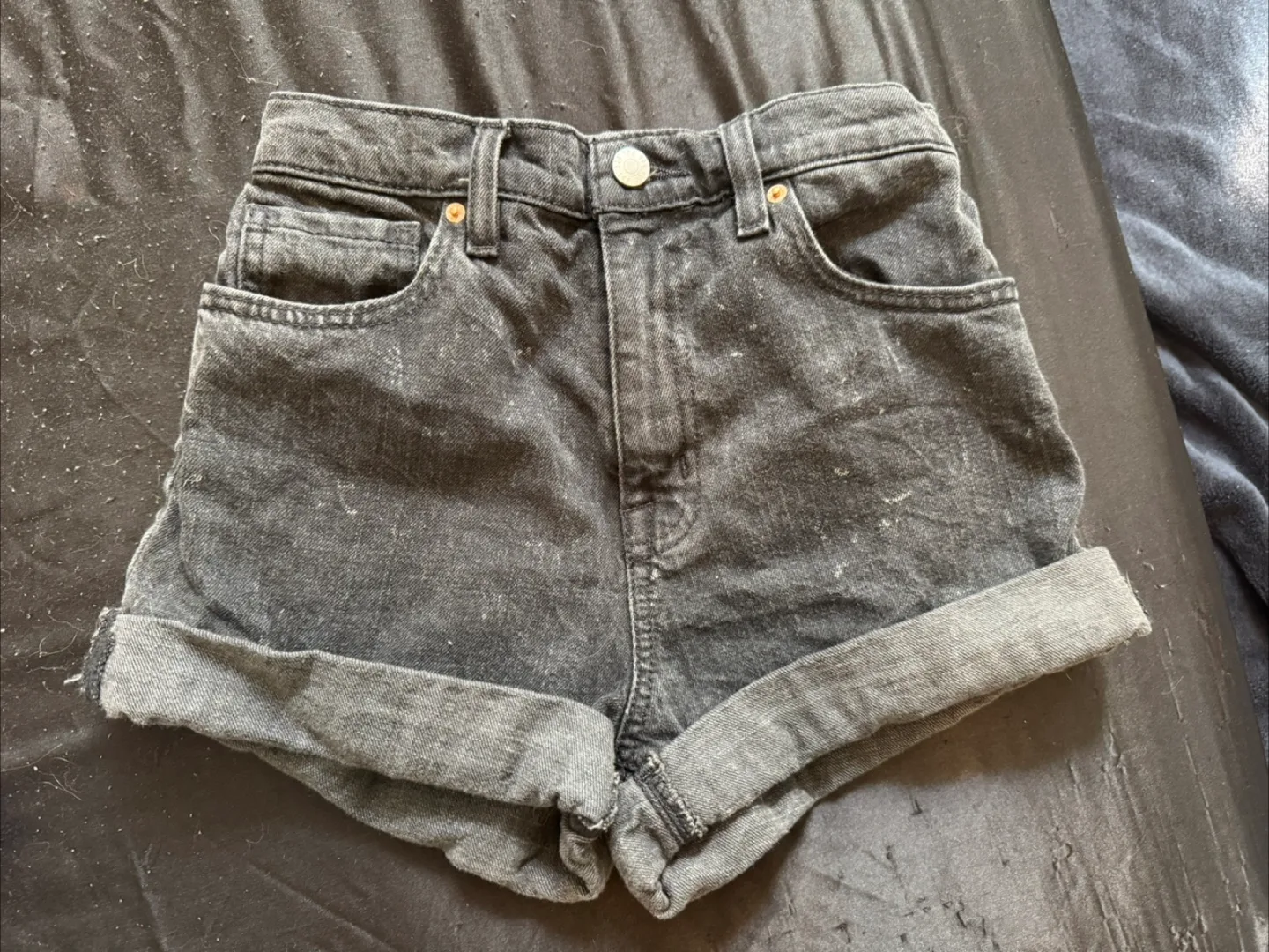 Women’s Jean Shorts image indicator(4)