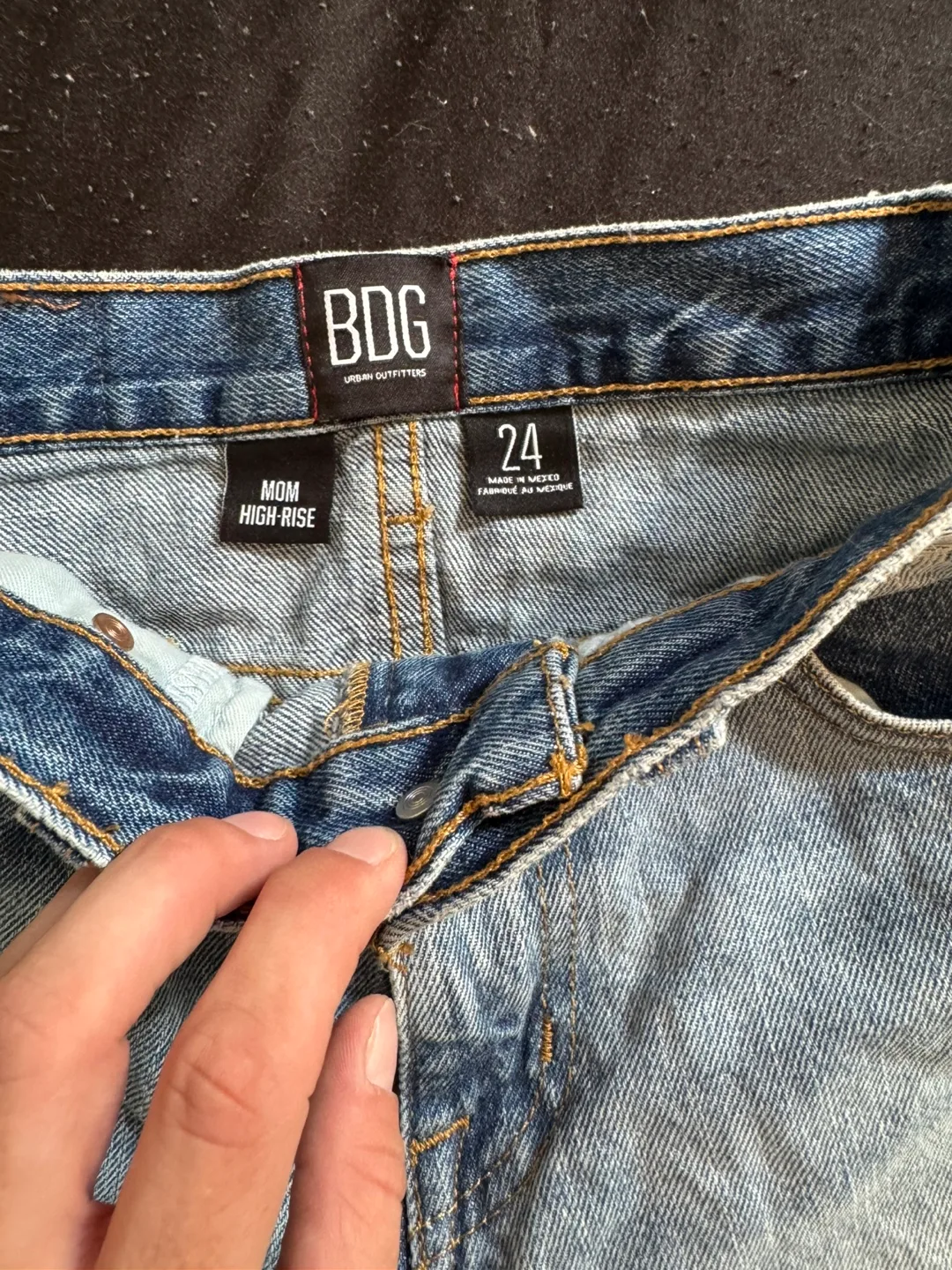 Women’s Jean Shorts image indicator(3)