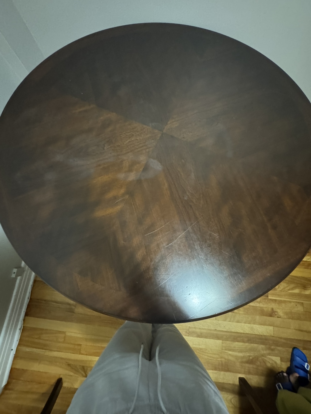 Round Wooden Dining Table - photo 3