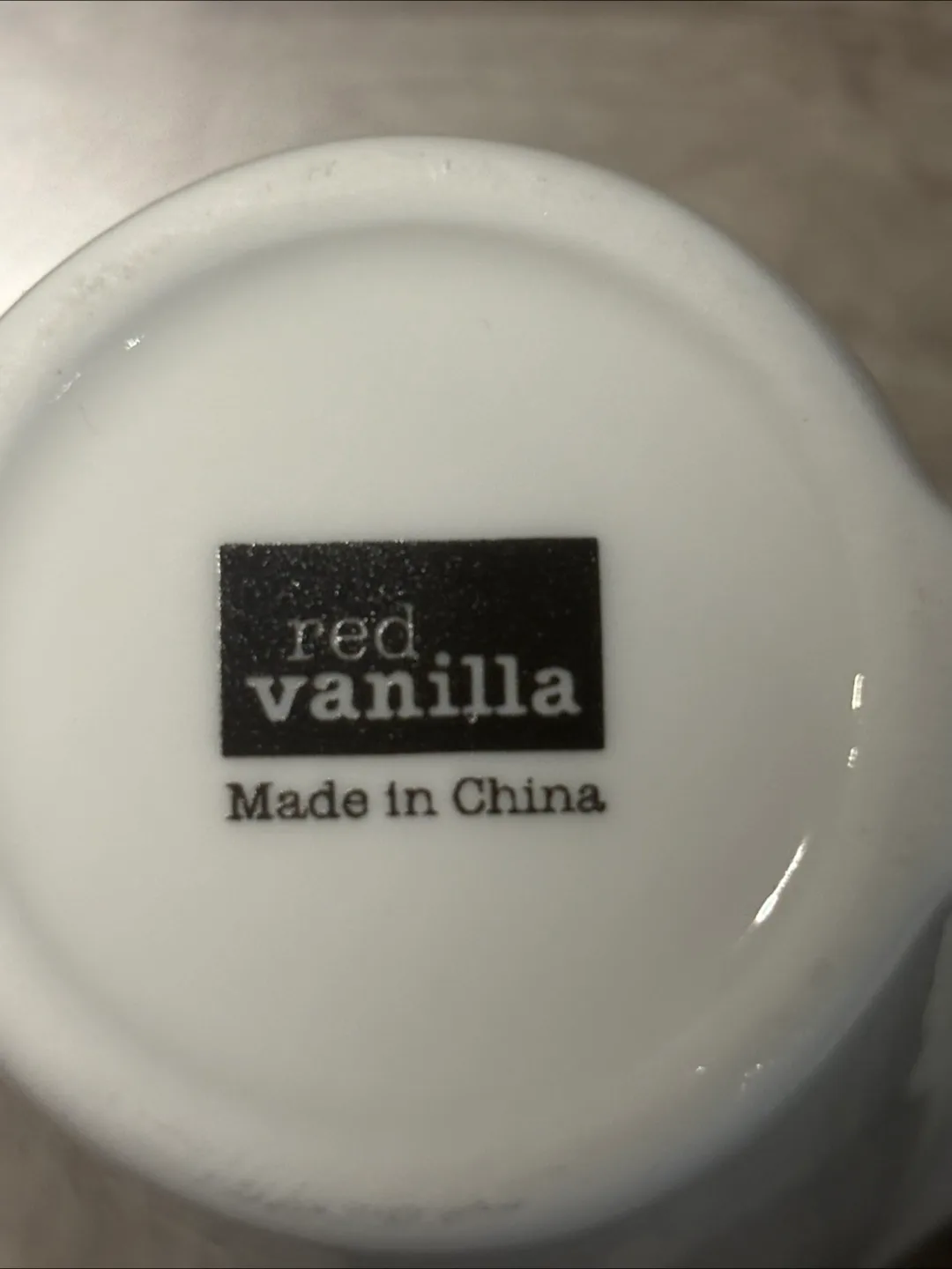 Designed by red vanilla - 4 espresso cups with biscotti trays image indicator(4)