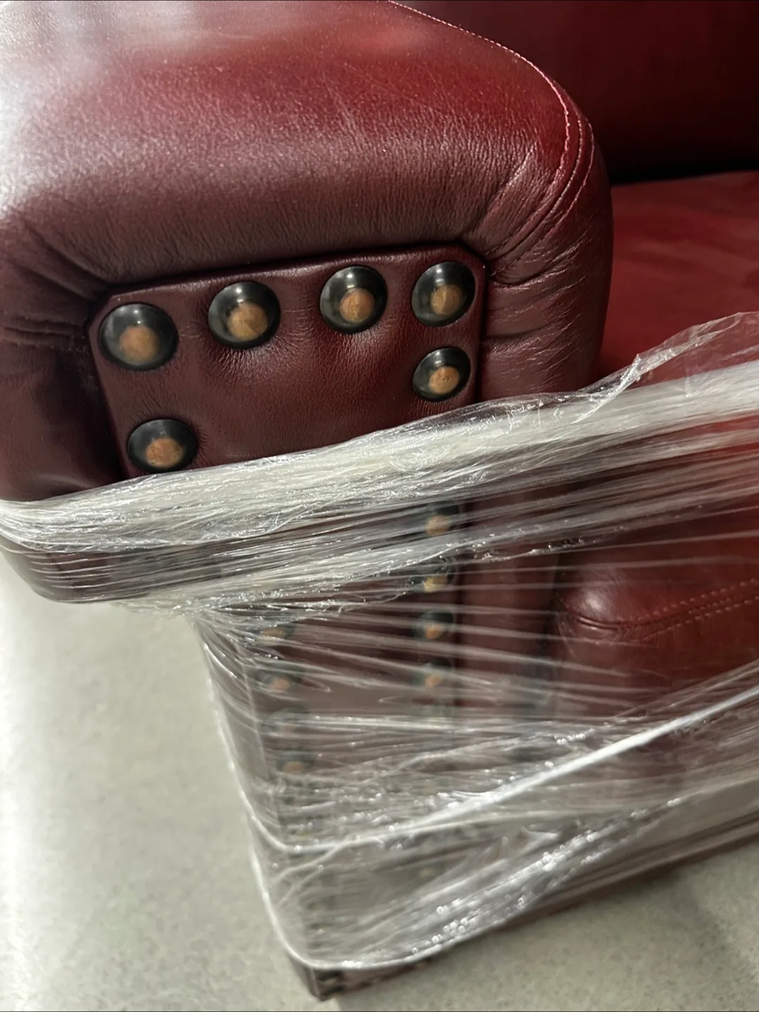 Burgundy Leather Sofa - Like New! image indicator(5)