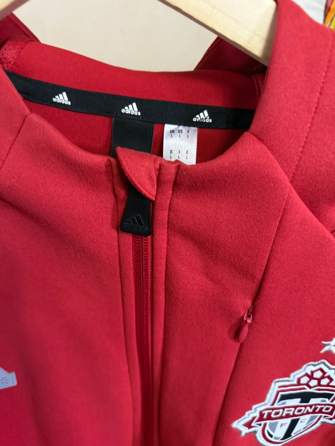 Adidas Toronto FC Red Hoodie - Size L image indicator(2)