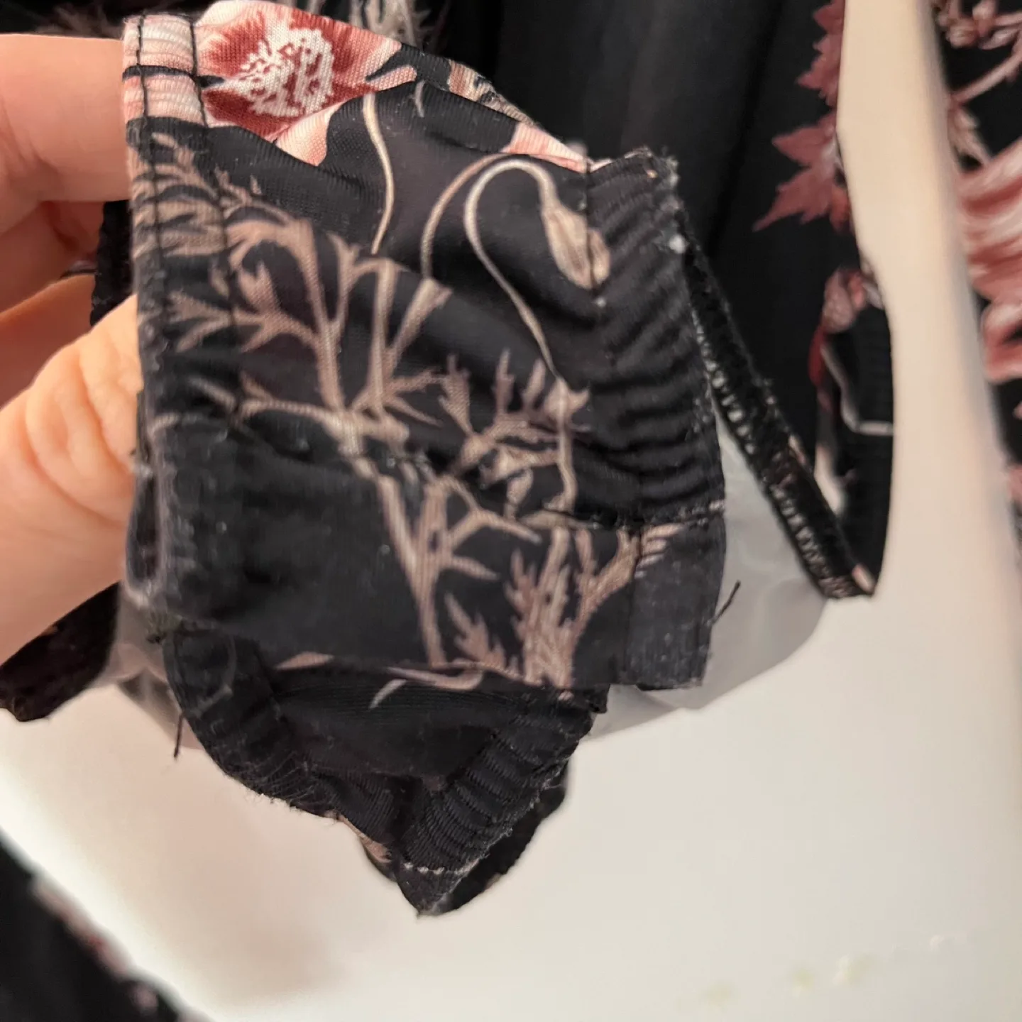 Missguided Floral Bodysuit - Size 6 image indicator(2)