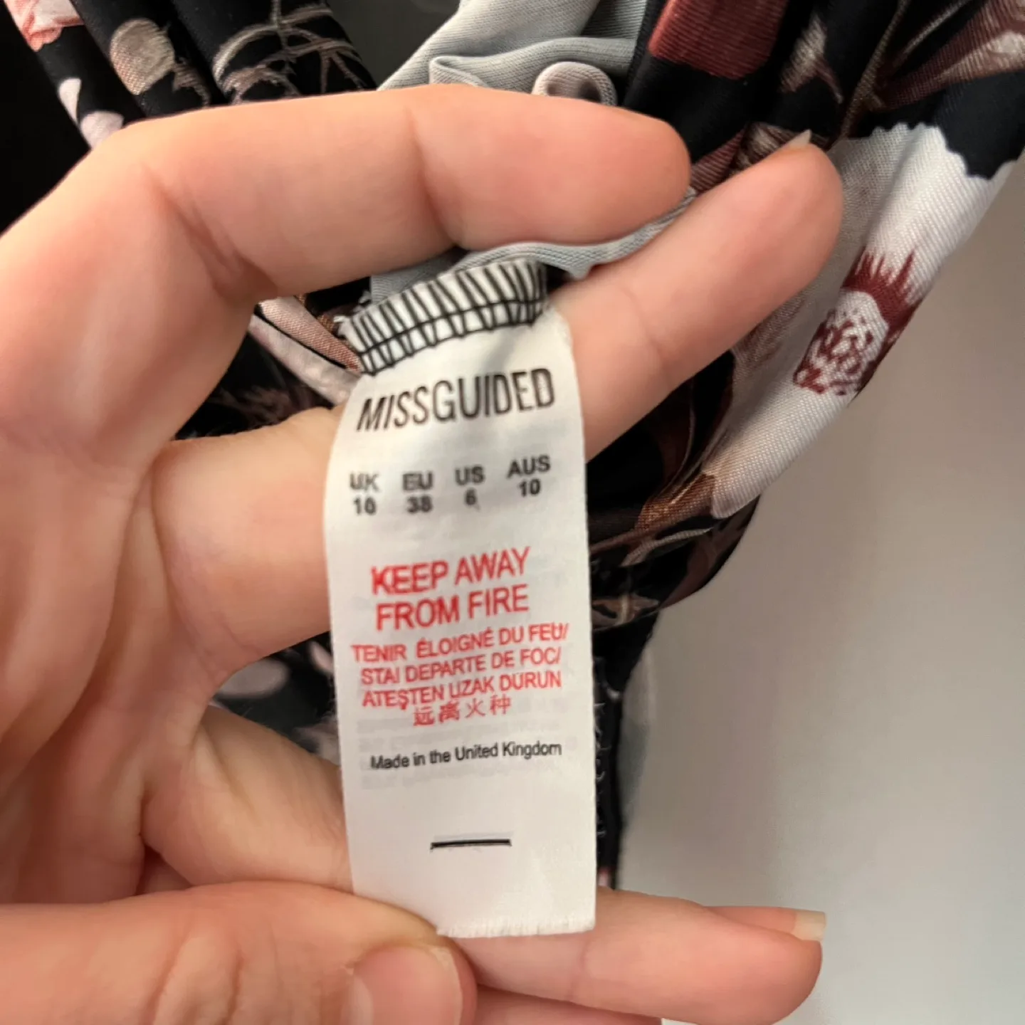 Missguided Floral Bodysuit - Size 6 image indicator(4)