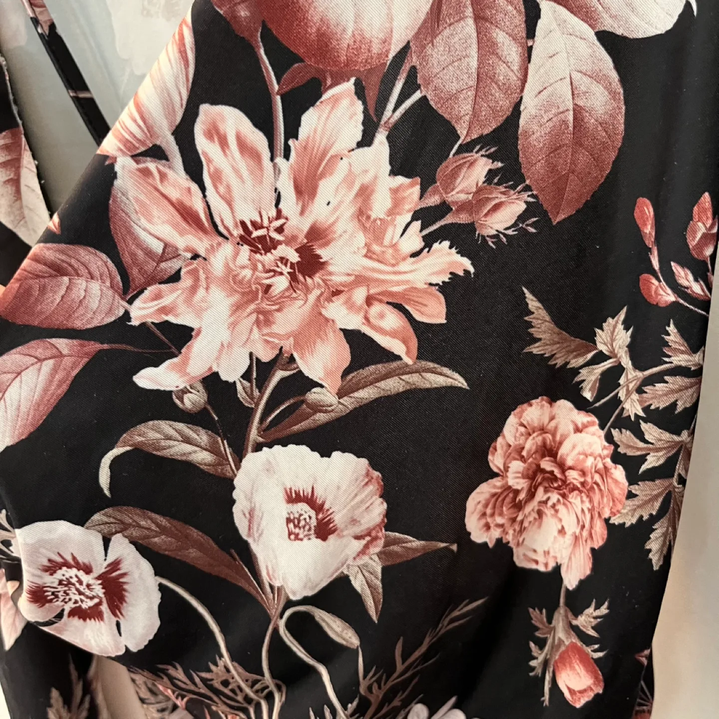 Missguided Floral Bodysuit - Size 6 image indicator(3)