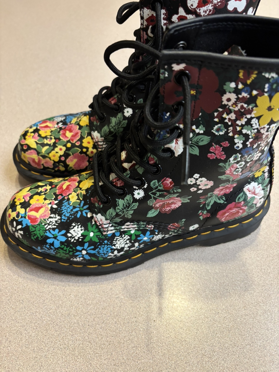 Boots size 6