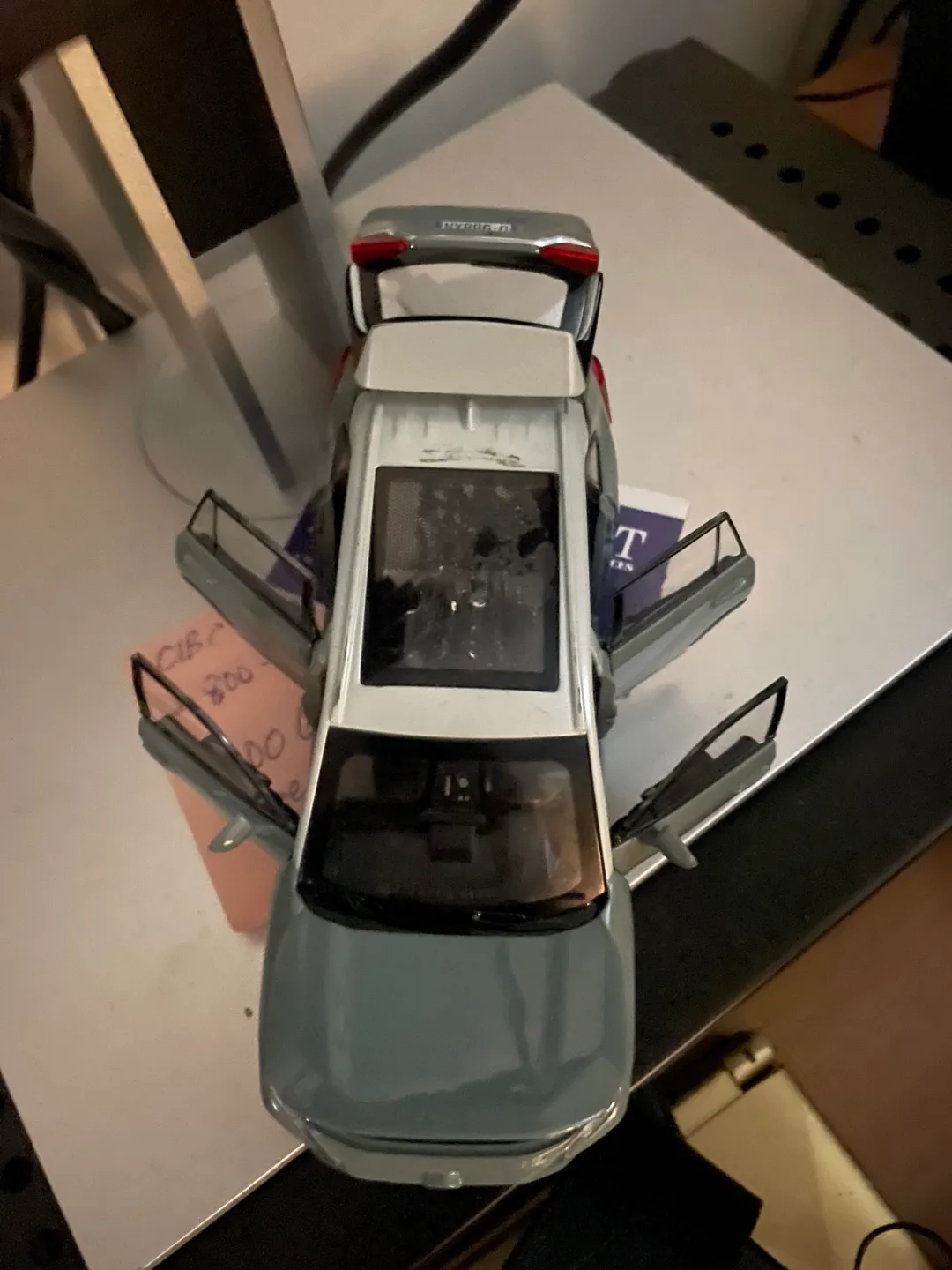 Toyota RAV4 Diecast Model Car image indicator(3)