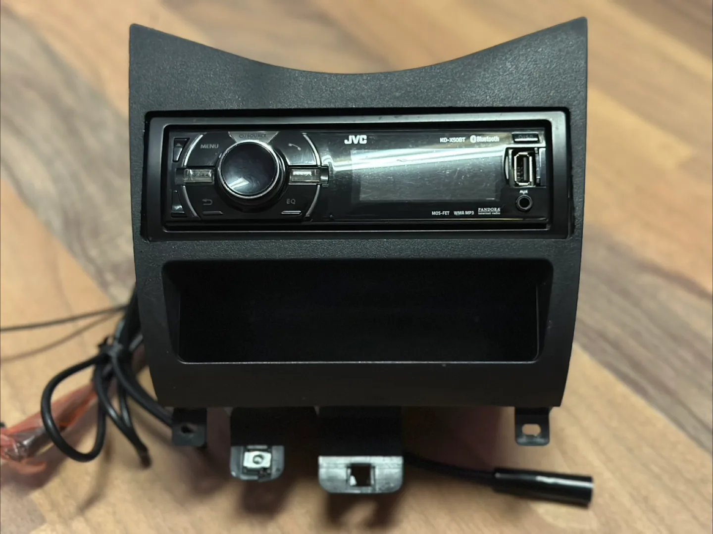 JVC KD-X560BT Car Stereo Receiver 🇨🇦 thumbnail