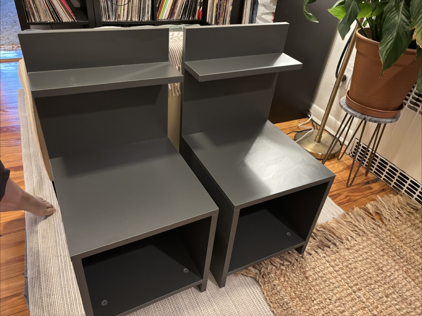 Gray Nightstands - Set of 2 - photo 4