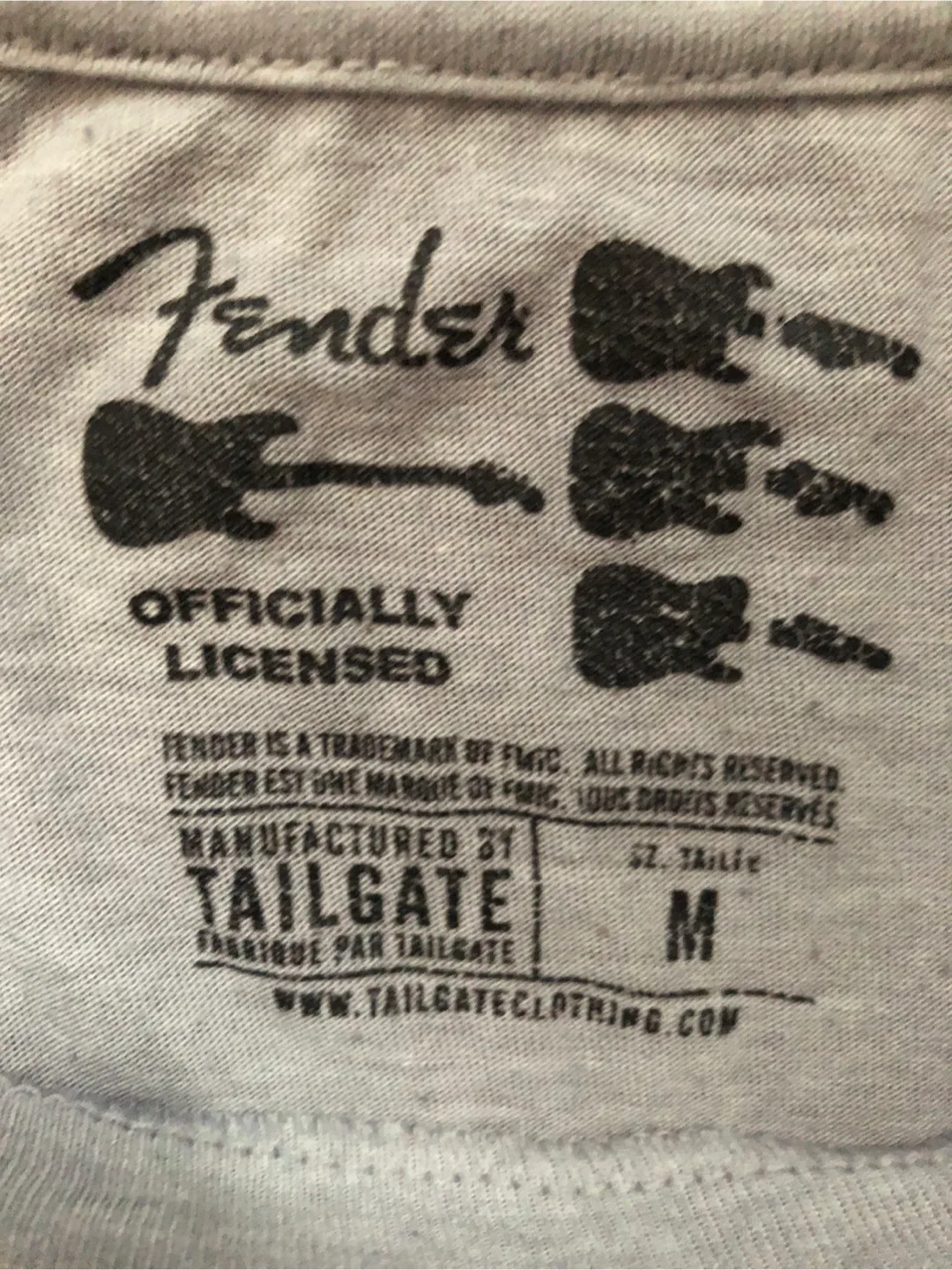 🇨🇦Fender T-Shirt - Size M image indicator(2)