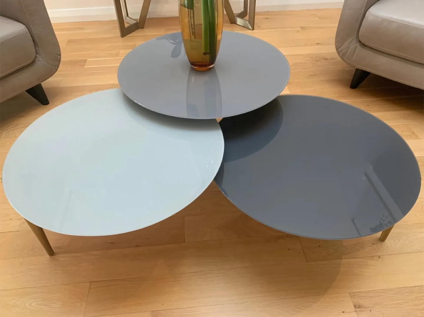 Modern 3-Tier Round Coffee Table thumbnail