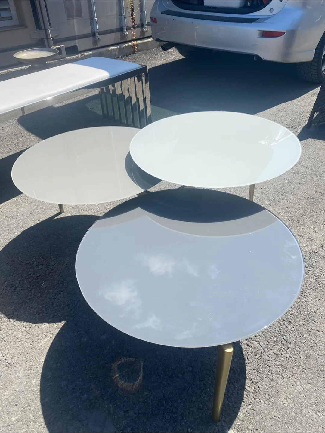 Modern 3-Tier Round Coffee Table image indicator(5)