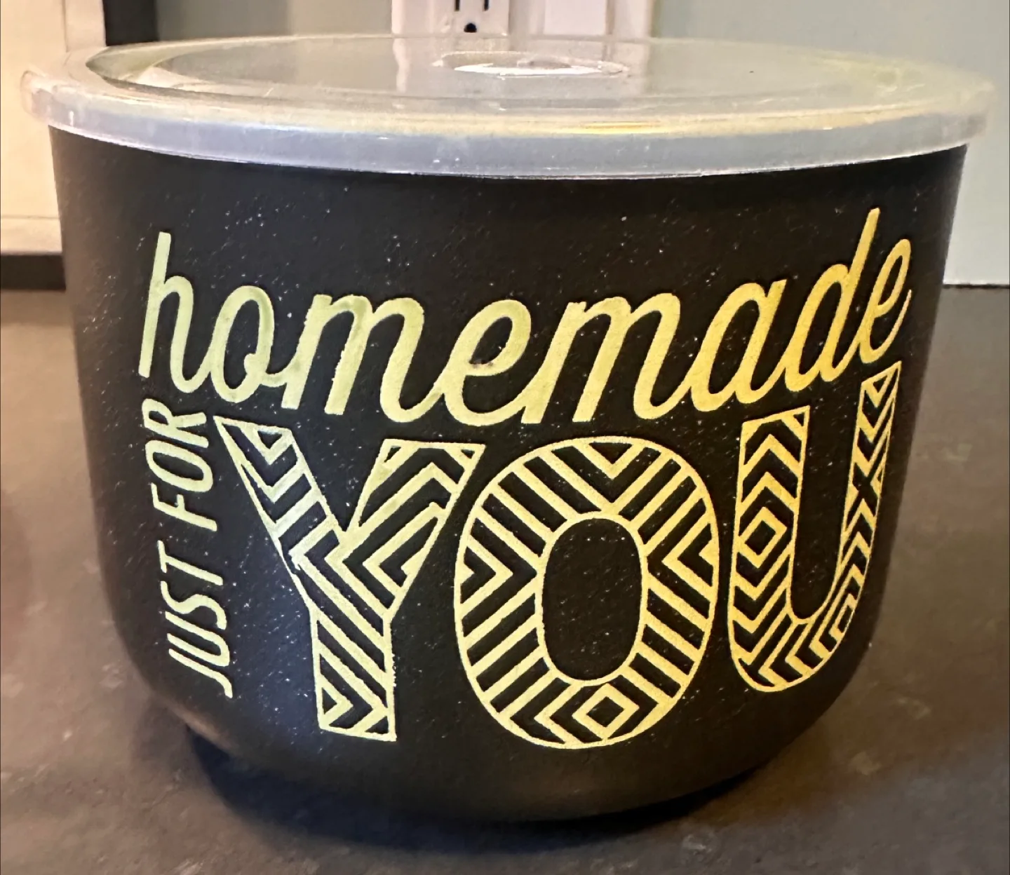 Souper Bowl Ceramic Food Storage with Lid thumbnail