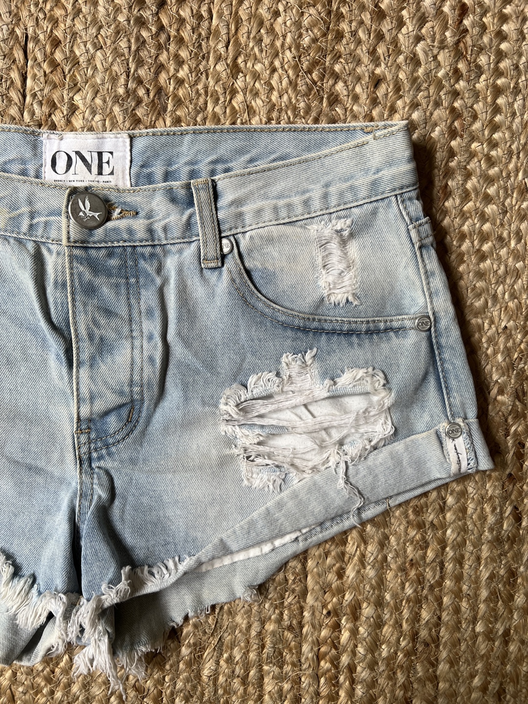 One Teaspoon Bandits Denim Shorts - Size 26 - photo 2