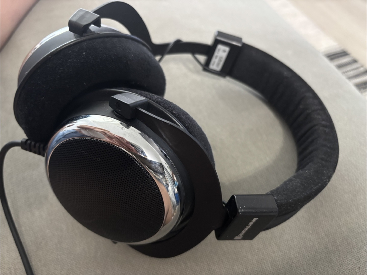 Beyerdynamic DT 880 chrome headphones 250 OHM