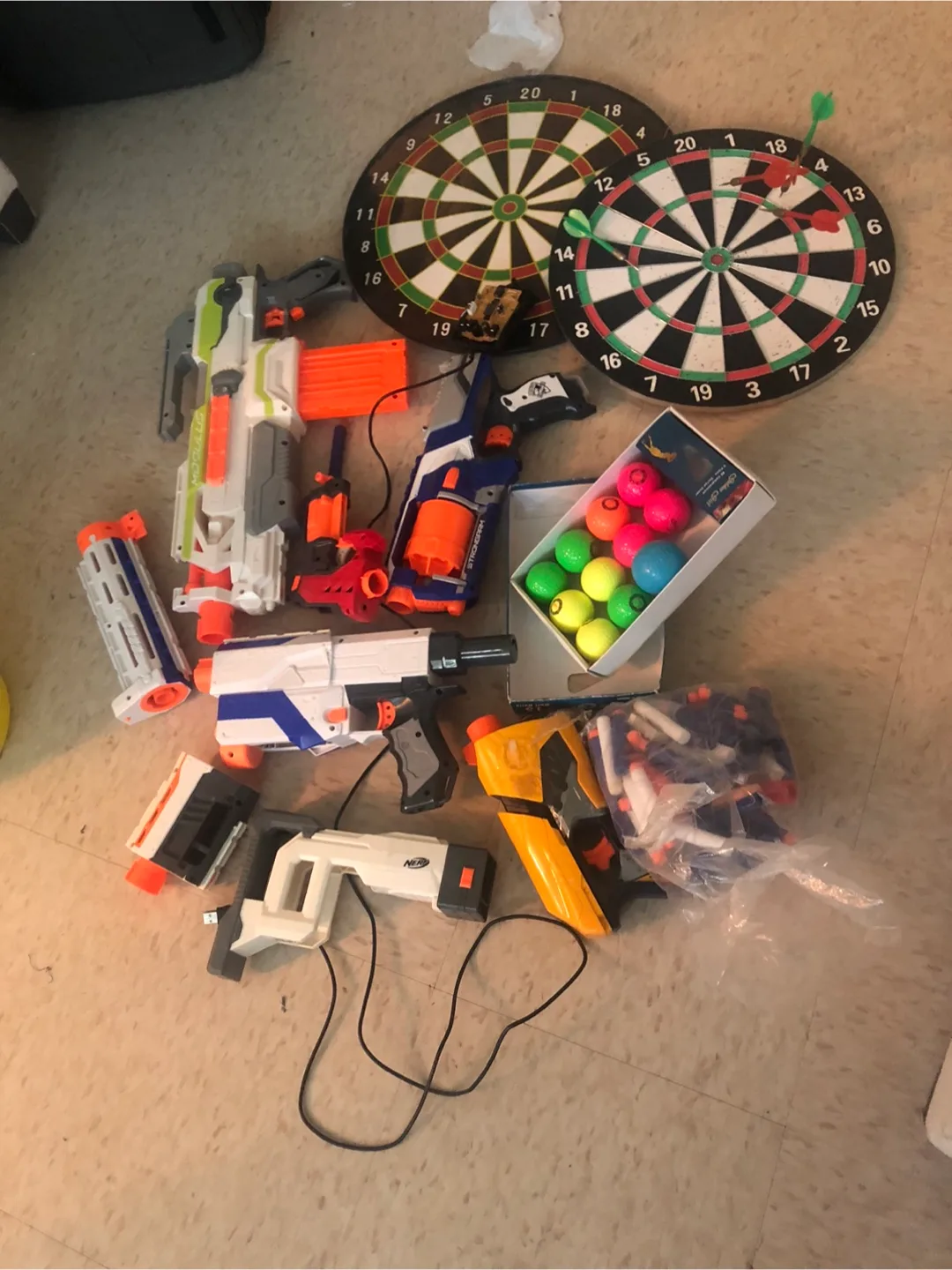 Nerf Guns Bundle thumbnail