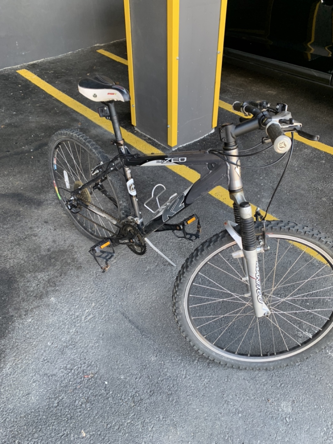 Schwinn Hybrid Bike - Great Condition! - photo 3