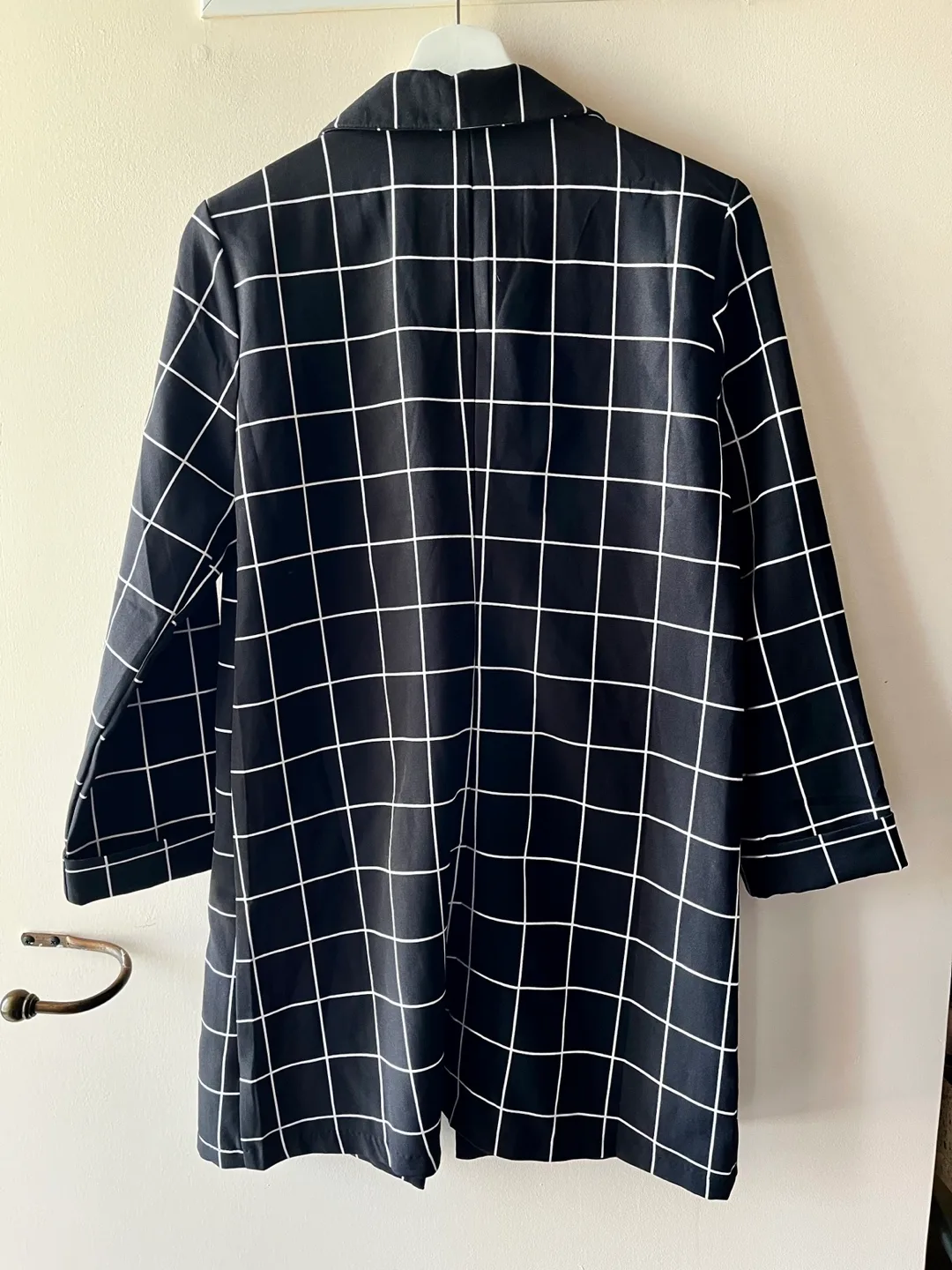 Black & White Grid Blazer - Size L image indicator(2)