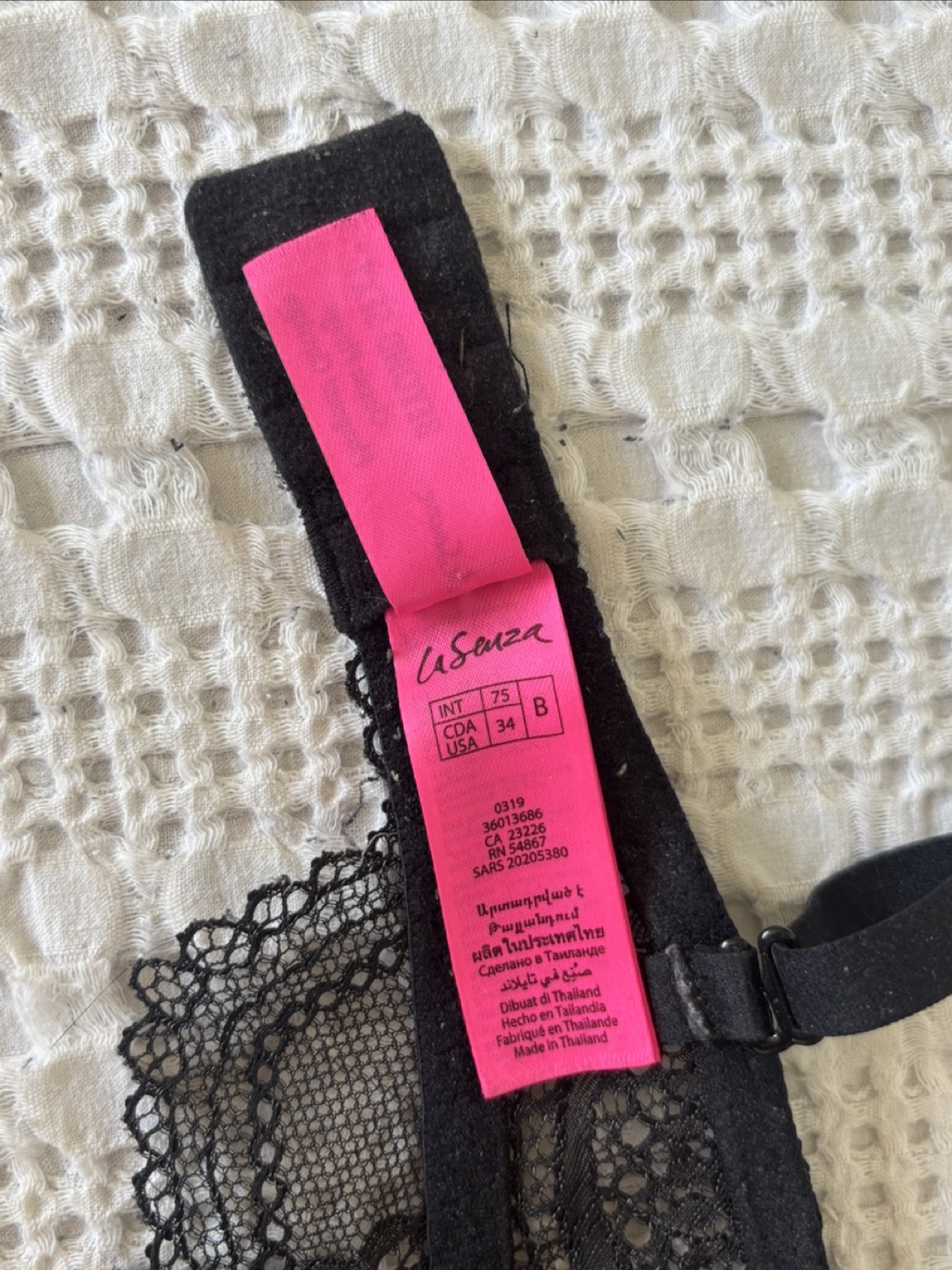 La Senza Beyond Sexy Classic Plunge Bra - 34B - photo 4