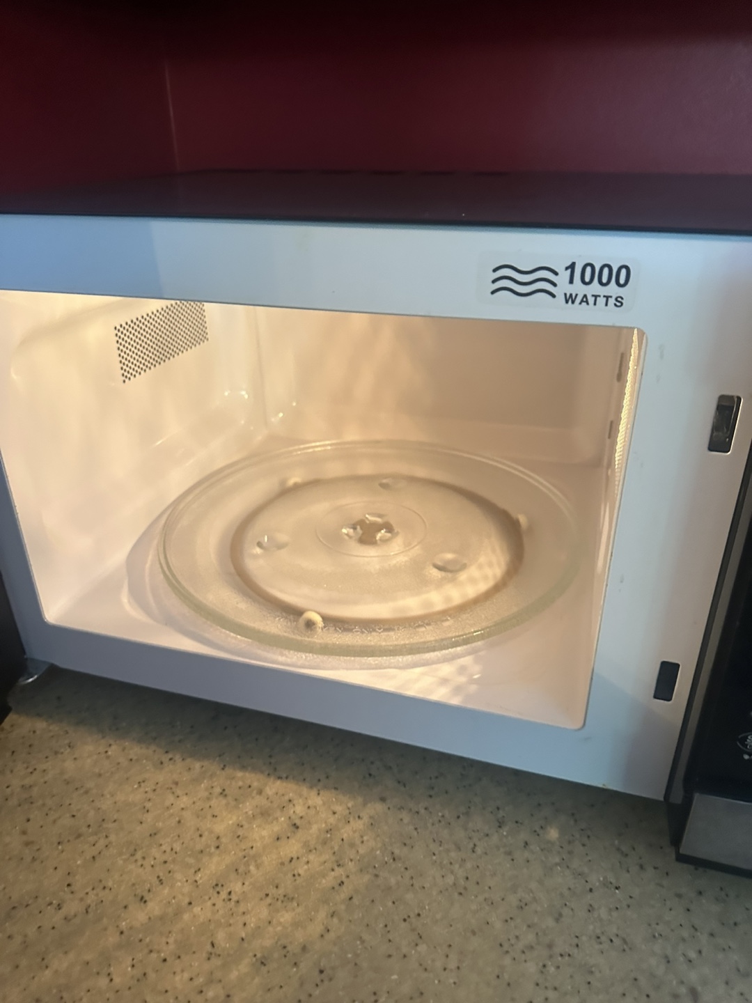 Hamilton Beach Microwave Oven - photo 3