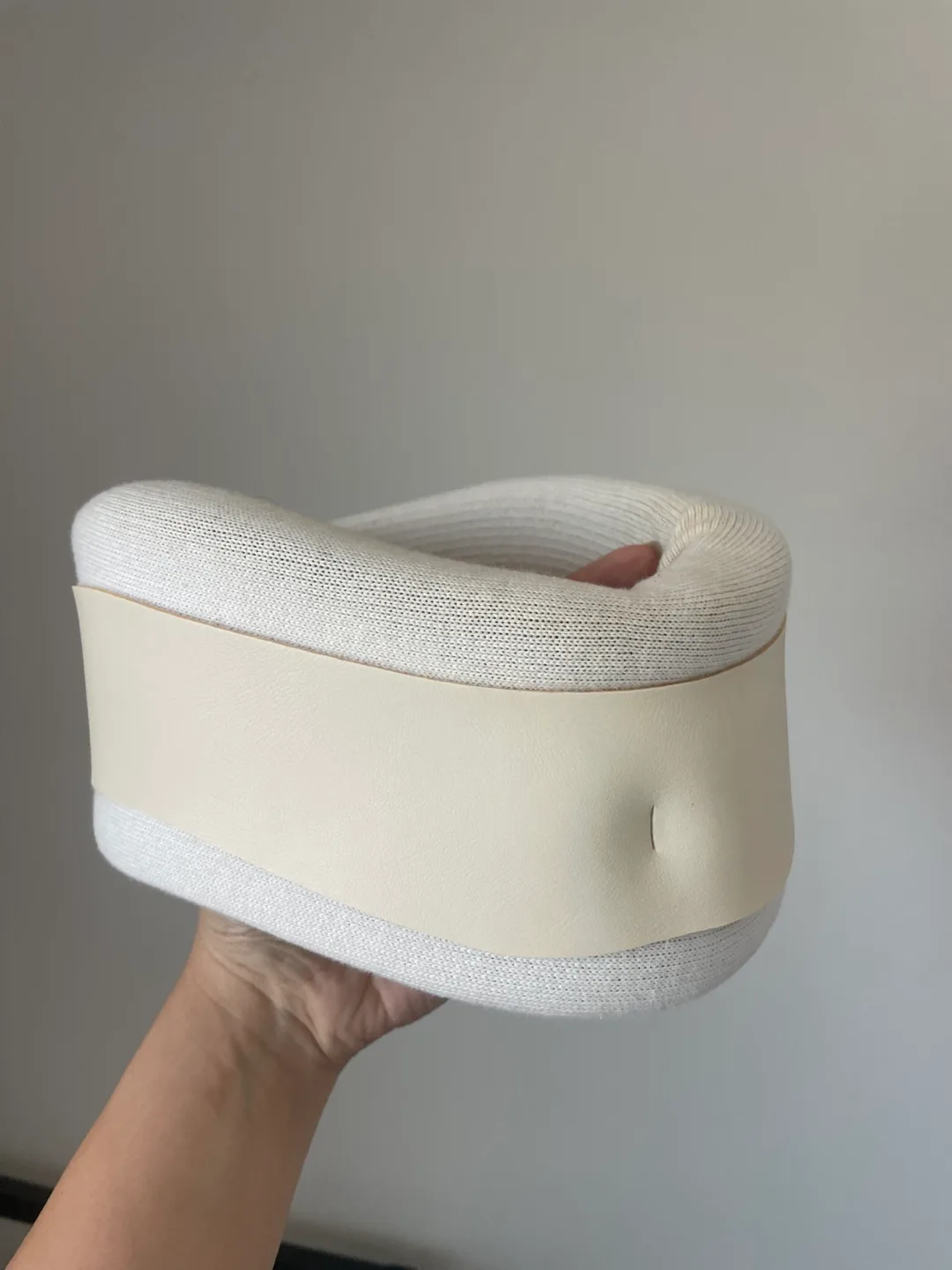 Cervical Collar Neck Brace - size medium thumbnail