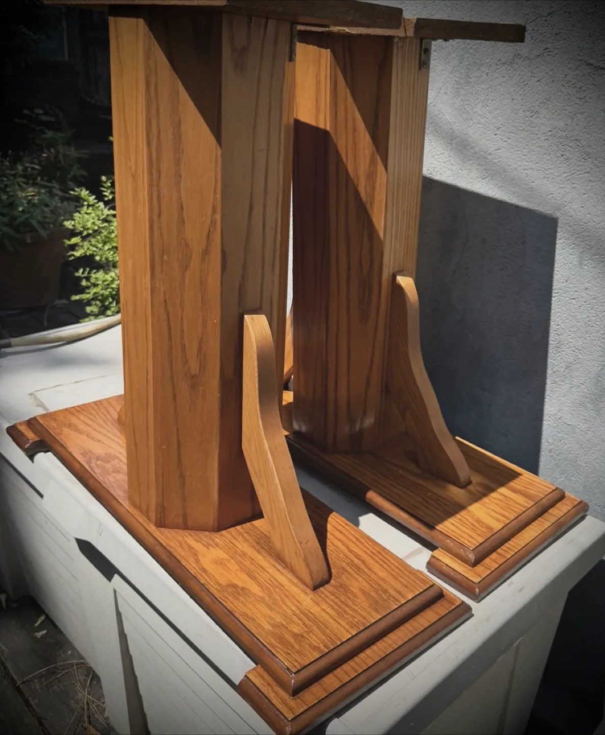 Oak Dining Table image indicator(3)