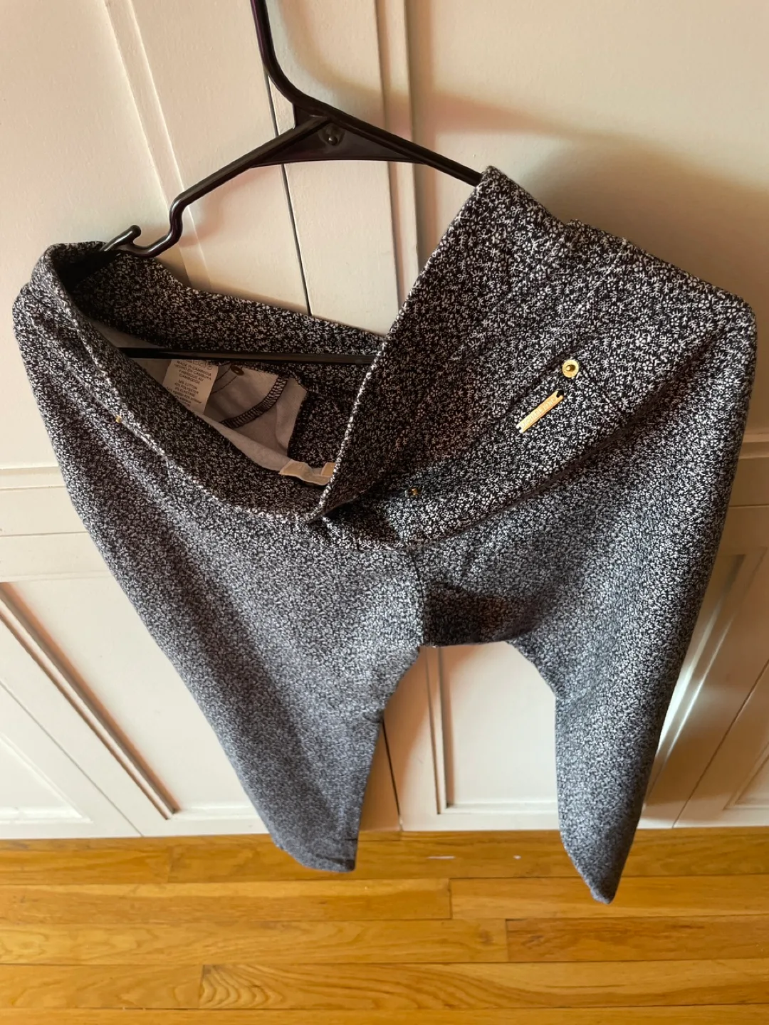 Michael Kors Floral Print Pants - Size L image indicator(2)