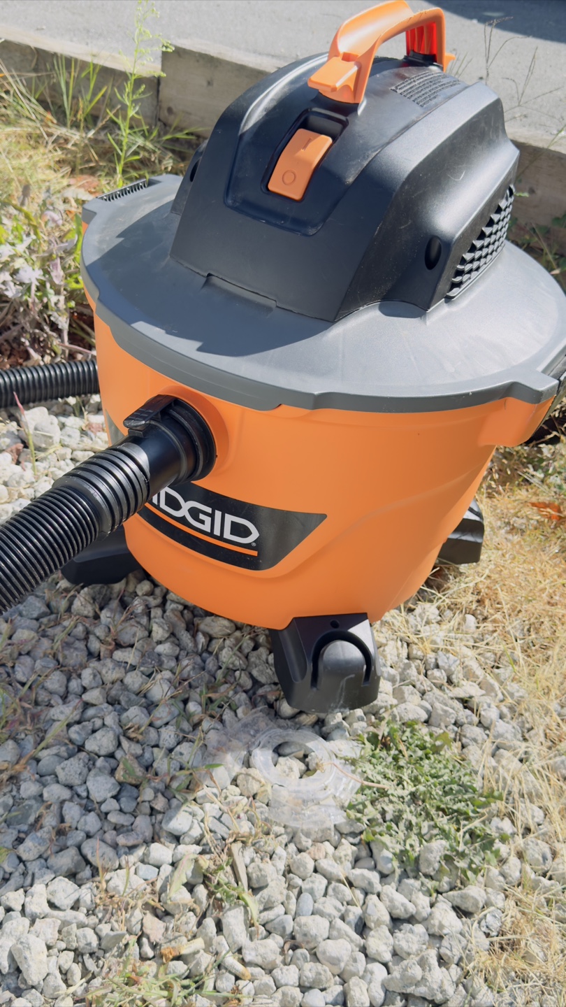 vacuum cleaner - photo 2