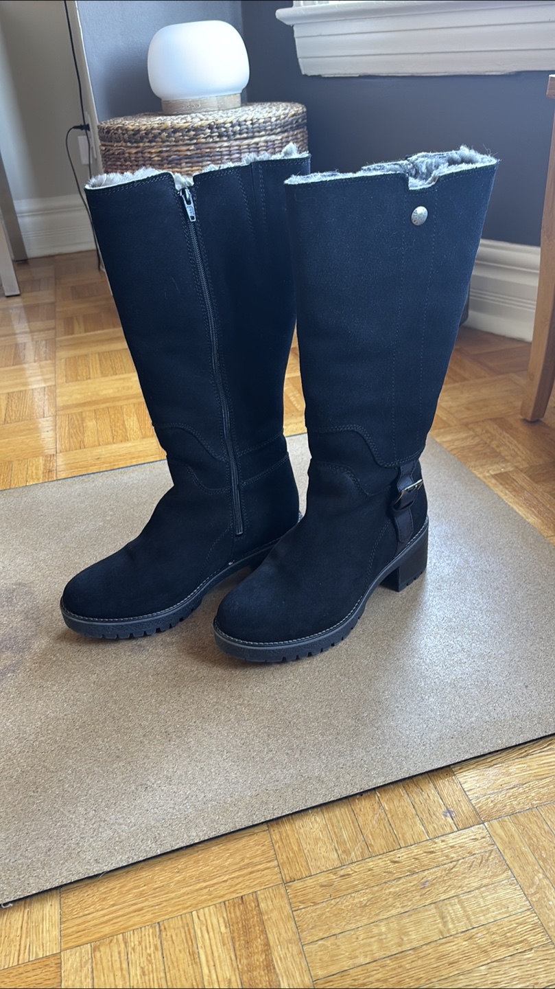 Overland Black Suede Knee High Boots - Size 9-9.5