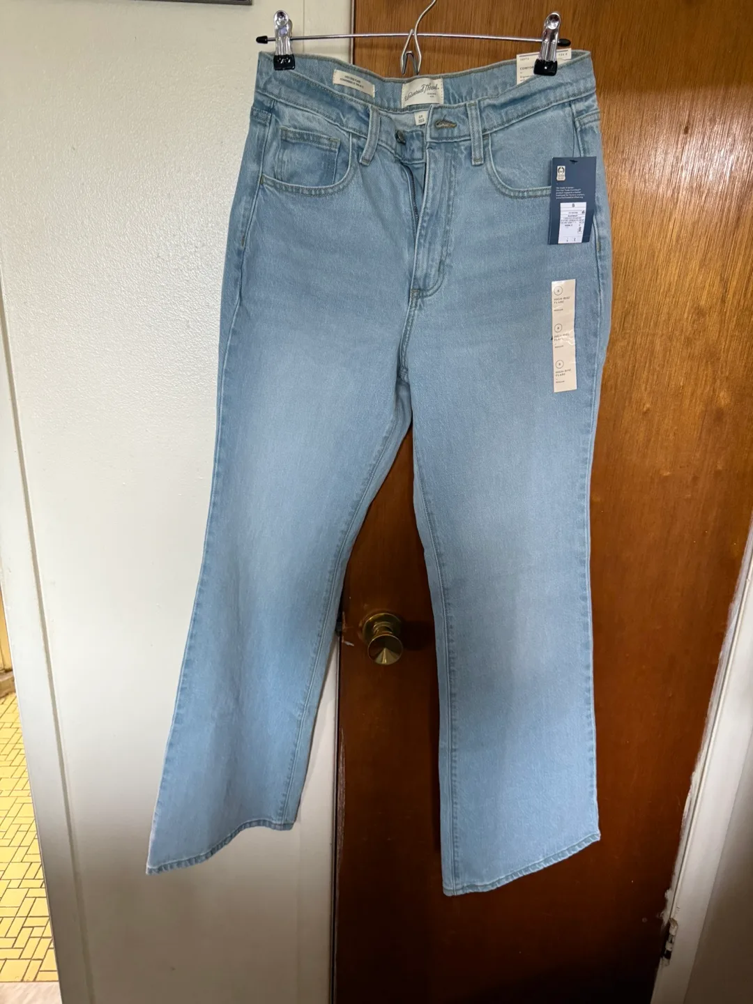 Universal Thread Women's High-Rise Flare Jeans - Size 8 thumbnail